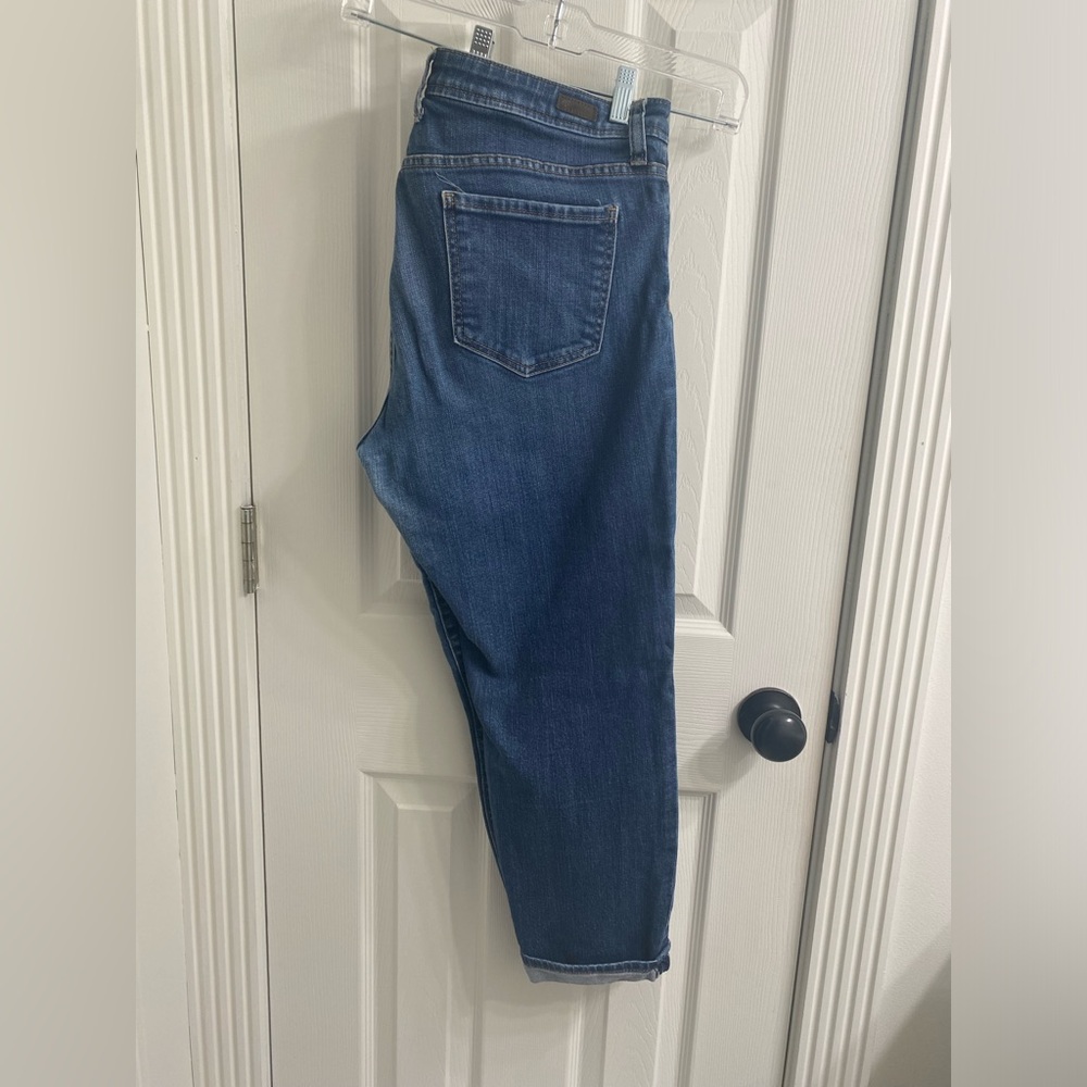 Slim fit women’s jeans. Size 12.
